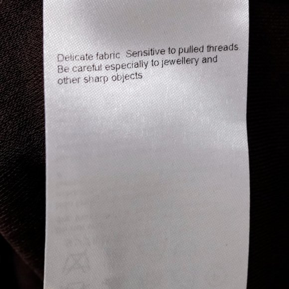 Escada Chainlink Cowl Top - Picture 9 of 10